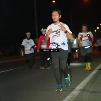 Runner Photo 7647158