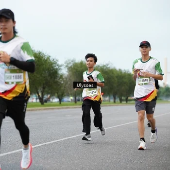 Runner Photo 7647159