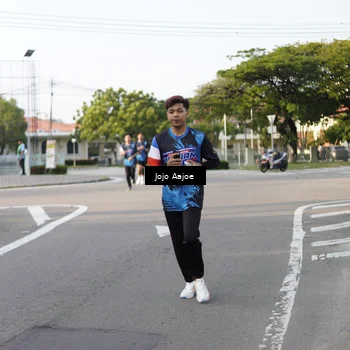 Runner Photo 7647174