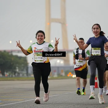 Runner Photo 7647199