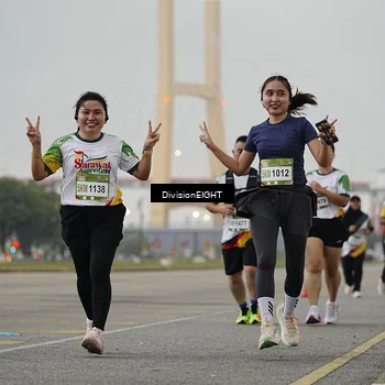 Runner Photo 7647224
