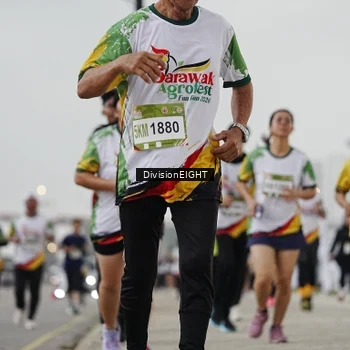 Runner Photo 7647232