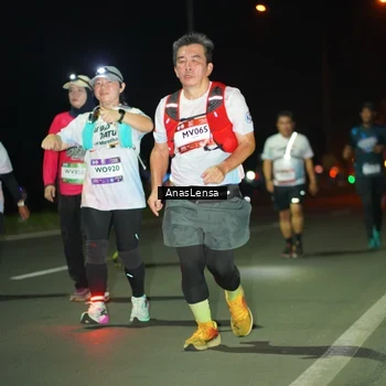 Runner Photo 7647242