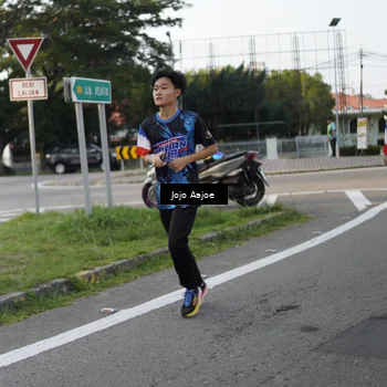 Runner Photo 7647256