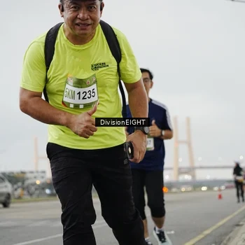 Runner Photo 7647270