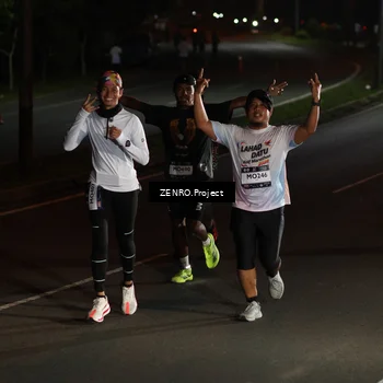 Runner Photo 7647276