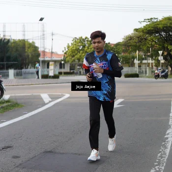 Runner Photo 7647287