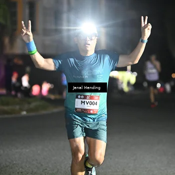 Runner Photo 7647290