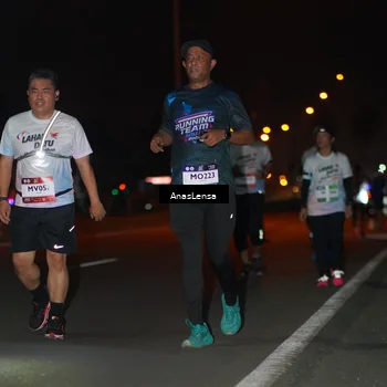Runner Photo 7647303