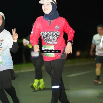 Runner Photo 7647321