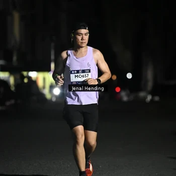 Runner Photo 7647322