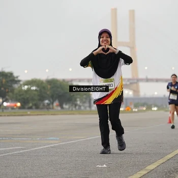 Runner Photo 7647326