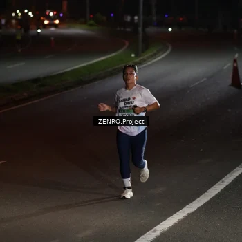 Runner Photo 7647328
