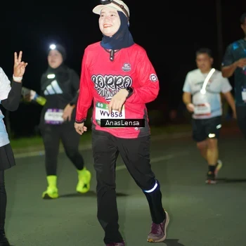 Runner Photo 7647342