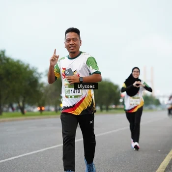 Runner Photo 7647343