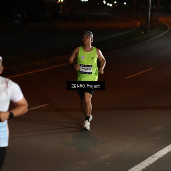Runner Photo 7647349