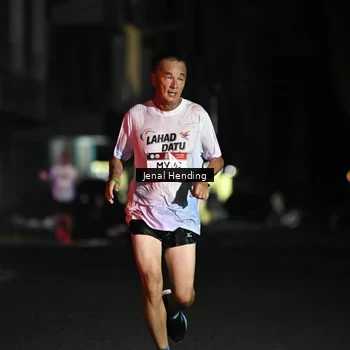 Runner Photo 7647353
