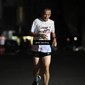Runner Photo 7647355