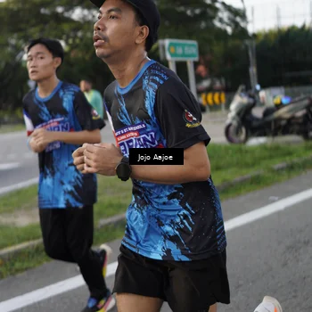 Runner Photo 7647360