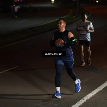 Runner Photo 7647363