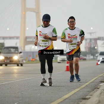 Runner Photo 7647370