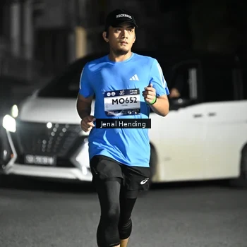 Runner Photo 7647375