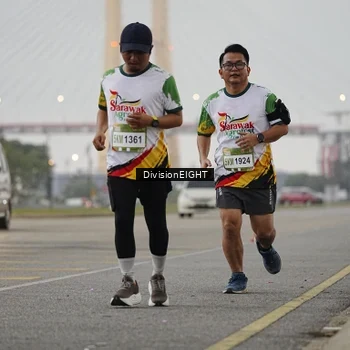 Runner Photo 7647382
