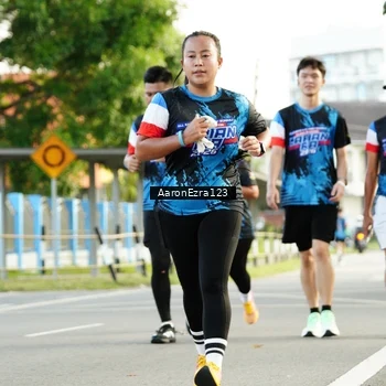 Runner Photo 7647393