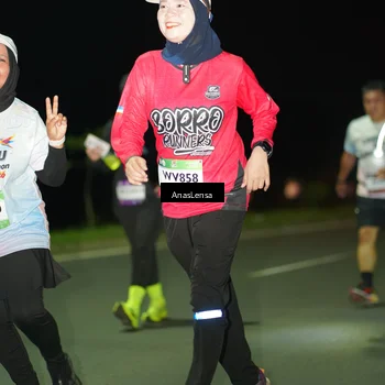 Runner Photo 7647400