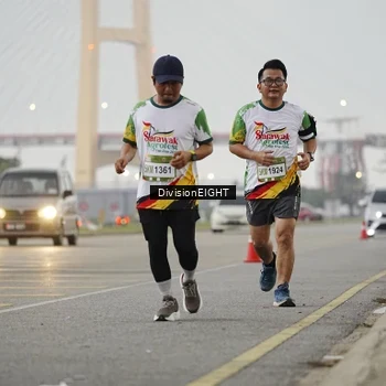 Runner Photo 7647402