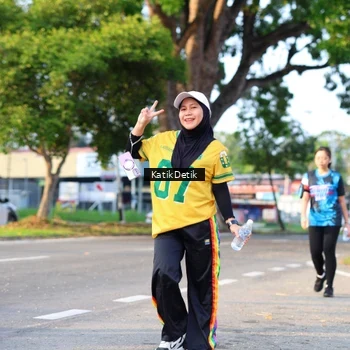 Runner Photo 7647406
