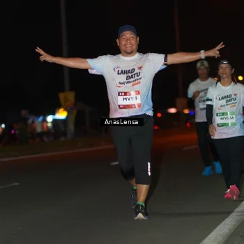 Runner Photo 7647407