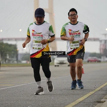 Runner Photo 7647411