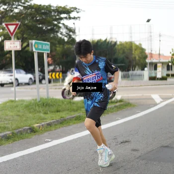 Runner Photo 7647417