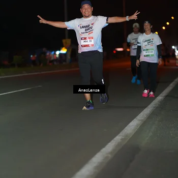 Runner Photo 7647421