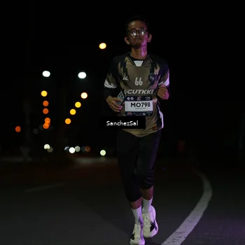 Runner Photo 7647425