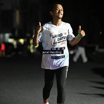 Runner Photo 7647432
