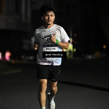 Runner Photo 7647442