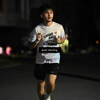 Runner Photo 7647444