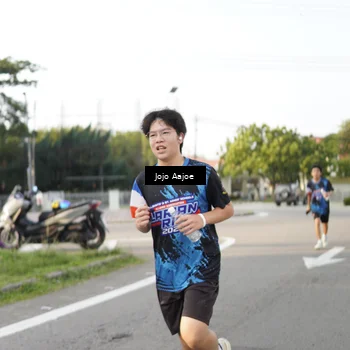 Runner Photo 7647447