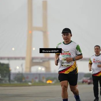 Runner Photo 7647450