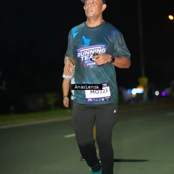 Runner Photo 7647457