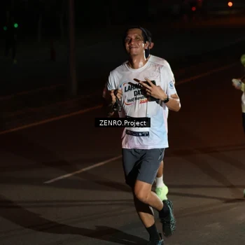 Runner Photo 7647459