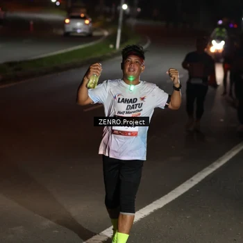 Runner Photo 7647460