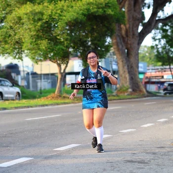 Runner Photo 7647467