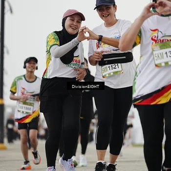 Runner Photo 7647469