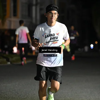Runner Photo 7647473