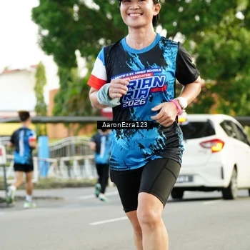 Runner Photo 7647489