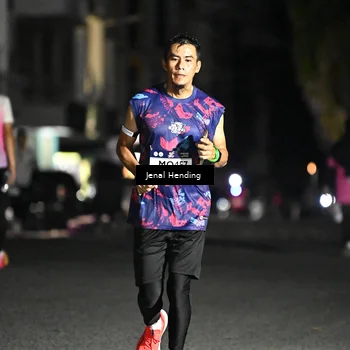 Runner Photo 7647499