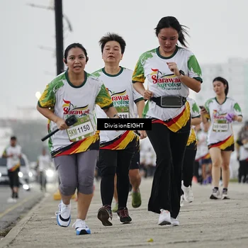 Runner Photo 7647512